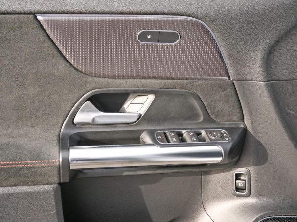 Mercedes-Benz EQA 250 AMG Panorama Distronic Head-Up 360°