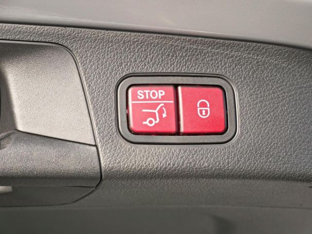 Mercedes-Benz EQA 250 AMG Panorama Distronic Head-Up 360°