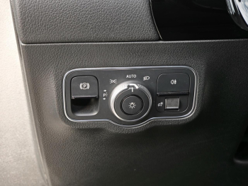Mercedes-Benz EQA 250 AMG Panorama Distronic Head-Up 360°
