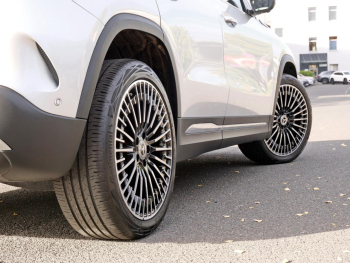 Mercedes-Benz EQA 250 AMG Panorama Distronic Head-Up 360°