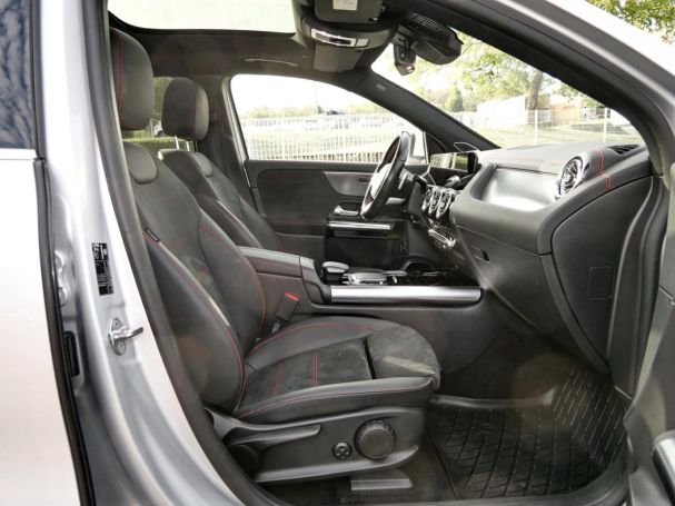 Mercedes-Benz EQA 250 AMG Panorama Distronic Head-Up 360°