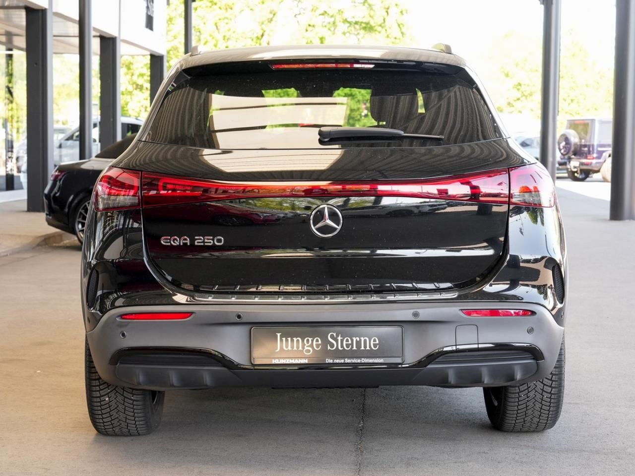 Mercedes-Benz EQA 250 AMG Night Kamera KeylessGo EasyPack
