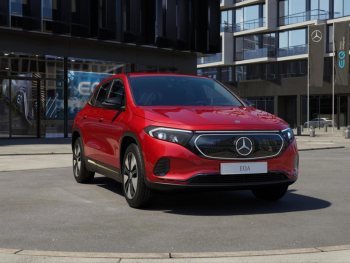 Mercedes-Benz EQA 250+ Progressive Night Distronic AHK 360?