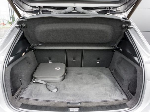 Mercedes-Benz EQA 250 AMG Distronic Head-Up Easy-Pack 360°