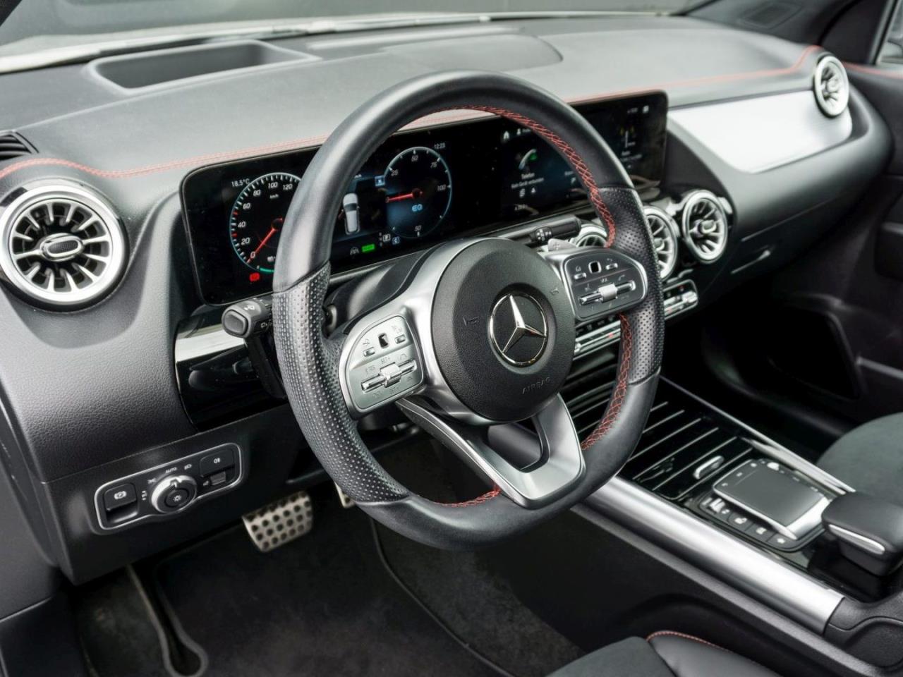 Mercedes-Benz EQA 250 AMG Distronic Head-Up Easy-Pack 360°