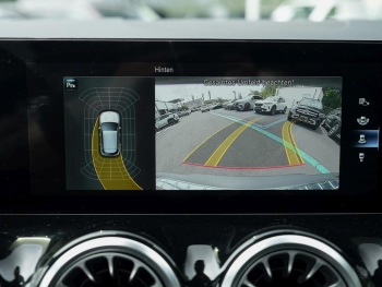 Mercedes-Benz EQA 250+ Progressive Distronic Kamera Easy-P AHK