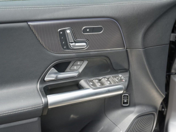 Mercedes-Benz EQA 250+ Progressive Distronic Kamera Easy-P AHK