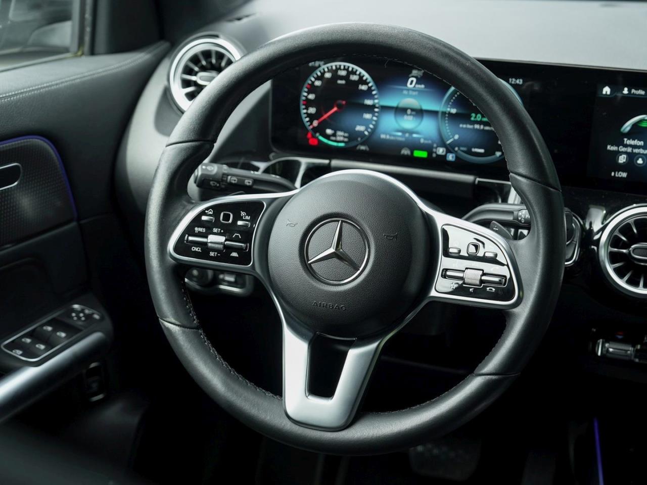 Mercedes-Benz EQA 250+ Progressive Distronic Kamera Easy-P AHK