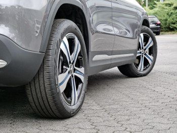 Mercedes-Benz EQA 250+ Progressive Distronic Navi EasyP Klima