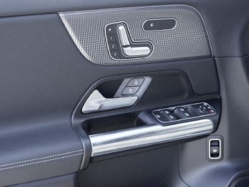 Mercedes-Benz EQA 250 Progressive Distronic Kamera Memory