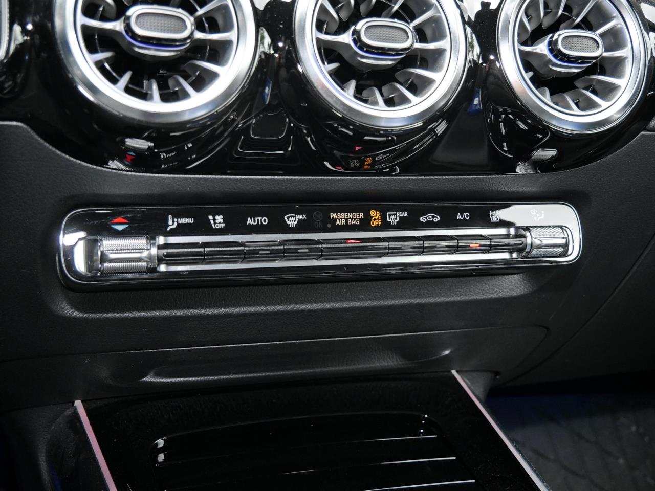 Mercedes-Benz EQA 250+ Progressive Totwinkel Kamera