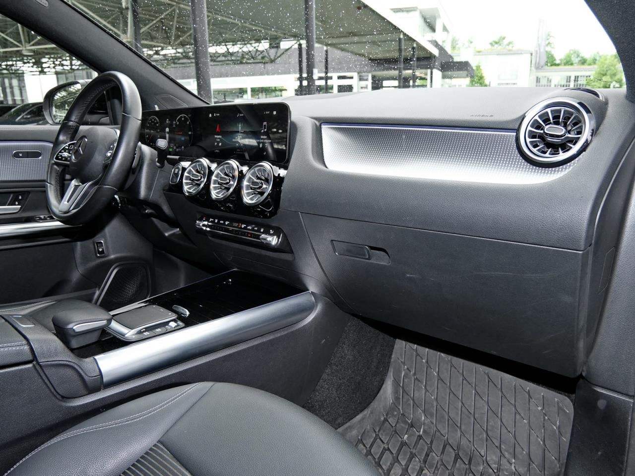 Mercedes-Benz EQA 250+ Progressive Totwinkel Kamera