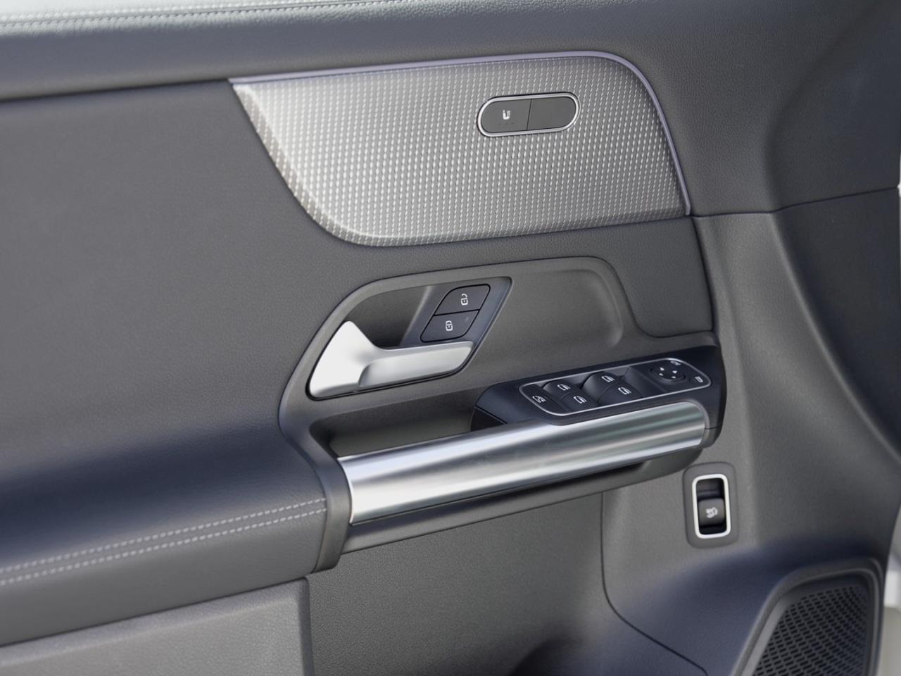 Mercedes-Benz EQA 250 Progressive MBUX Navi+ Spurhalte Kamera