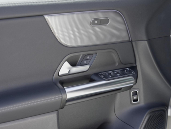 Mercedes-Benz EQA 250 Progressive MBUX Navi+ Spurhalte Kamera