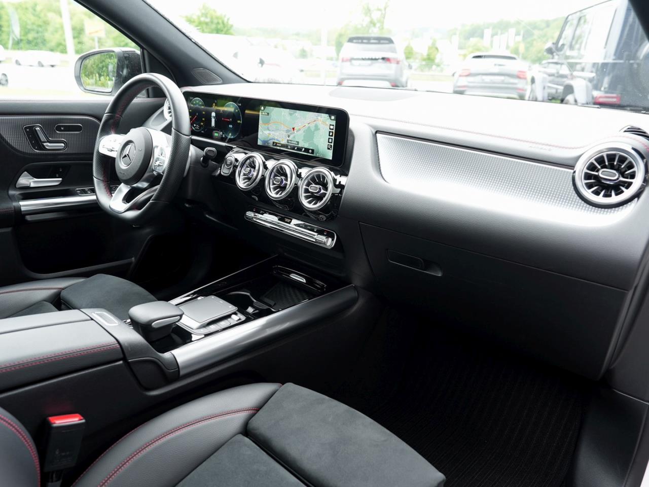 Mercedes-Benz EQA 250 AMG Night Panorama Memory Easy-P 360°