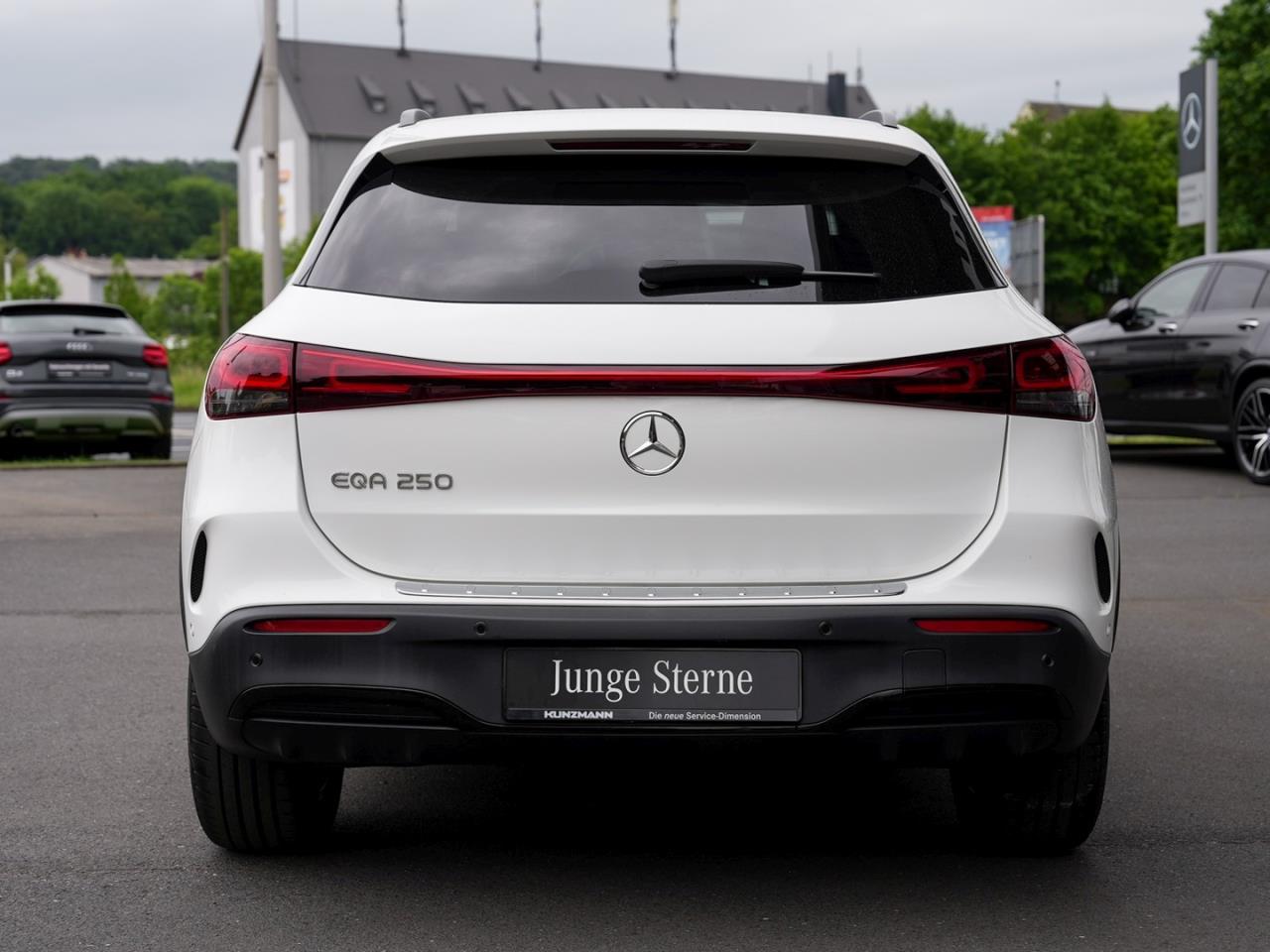 Mercedes-Benz EQA 250 AMG Night Panorama Memory Easy-P 360°