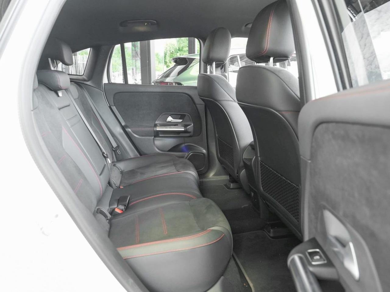 Mercedes-Benz EQA 250 AMG Night EasyPack Kamera SpurH ParkA