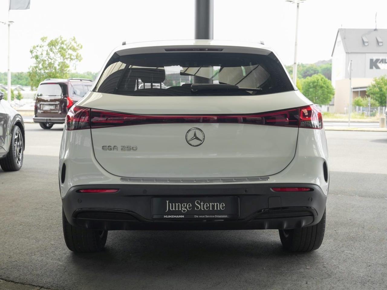 Mercedes-Benz EQA 250 AMG Night EasyPack Kamera SpurH ParkA
