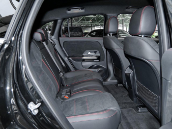 Mercedes-Benz EQA 300 4M AMG Distronic Advanced-Paket Kamera