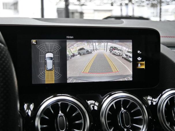Mercedes-Benz EQA 300 4M AMG Distronic Advanced-Paket Kamera