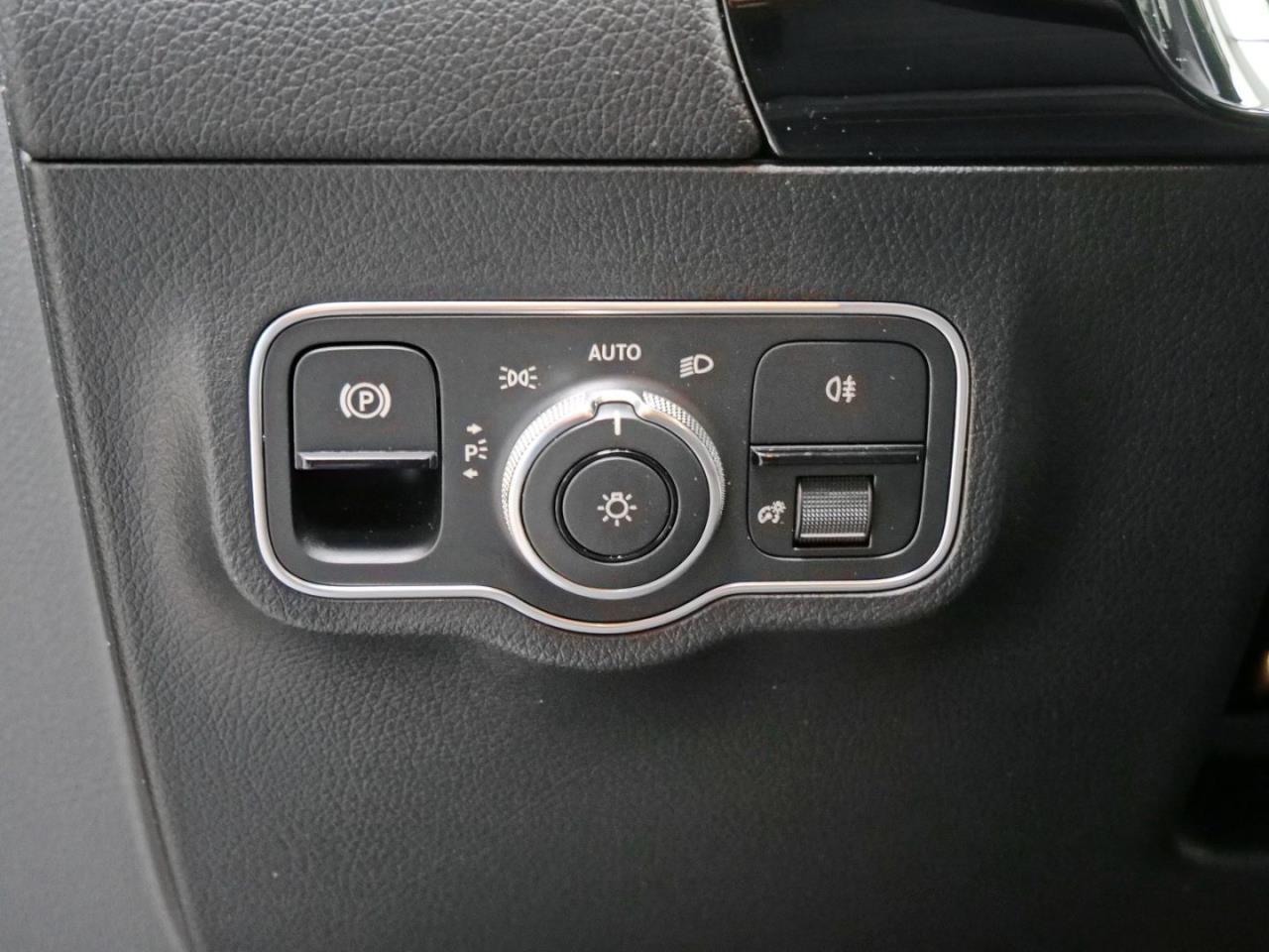 Mercedes-Benz EQA 300 4M AMG Distronic Advanced-Paket Kamera
