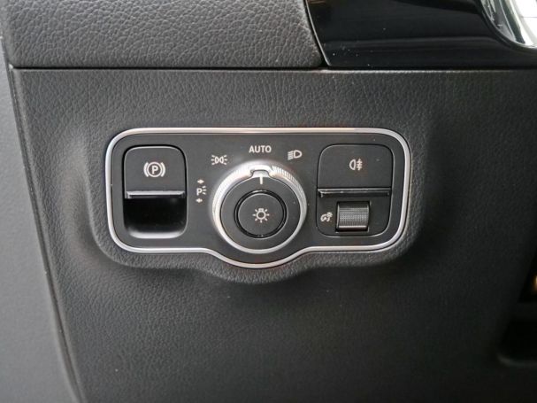 Mercedes-Benz EQA 300 4M AMG Distronic Advanced-Paket Kamera