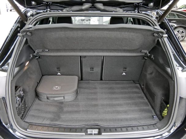 Mercedes-Benz EQA 300 4M AMG Distronic Advanced-Paket Kamera