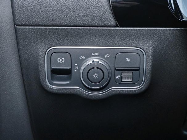 Mercedes-Benz EQA 300 4M AMG Night MBUX-Navi Distronic Kamera