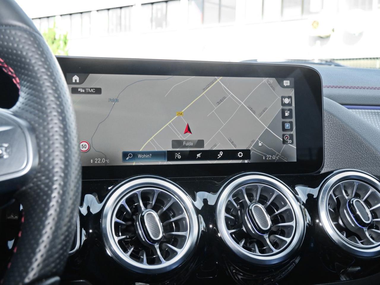 Mercedes-Benz EQA 300 4M AMG Night MBUX-Navi Distronic Kamera