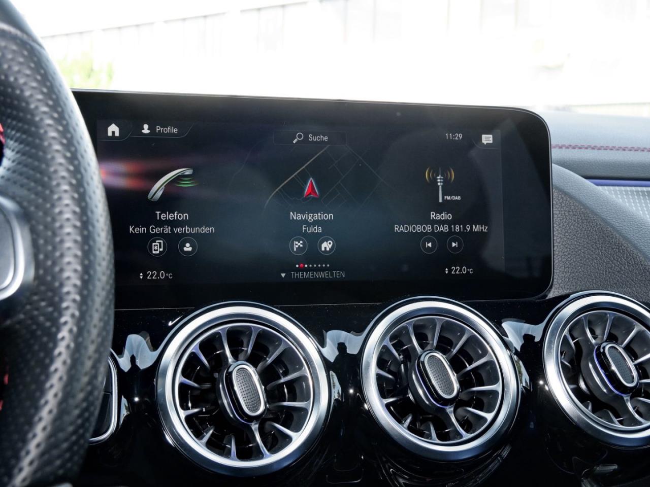 Mercedes-Benz EQA 300 4M AMG Night MBUX-Navi Distronic Kamera