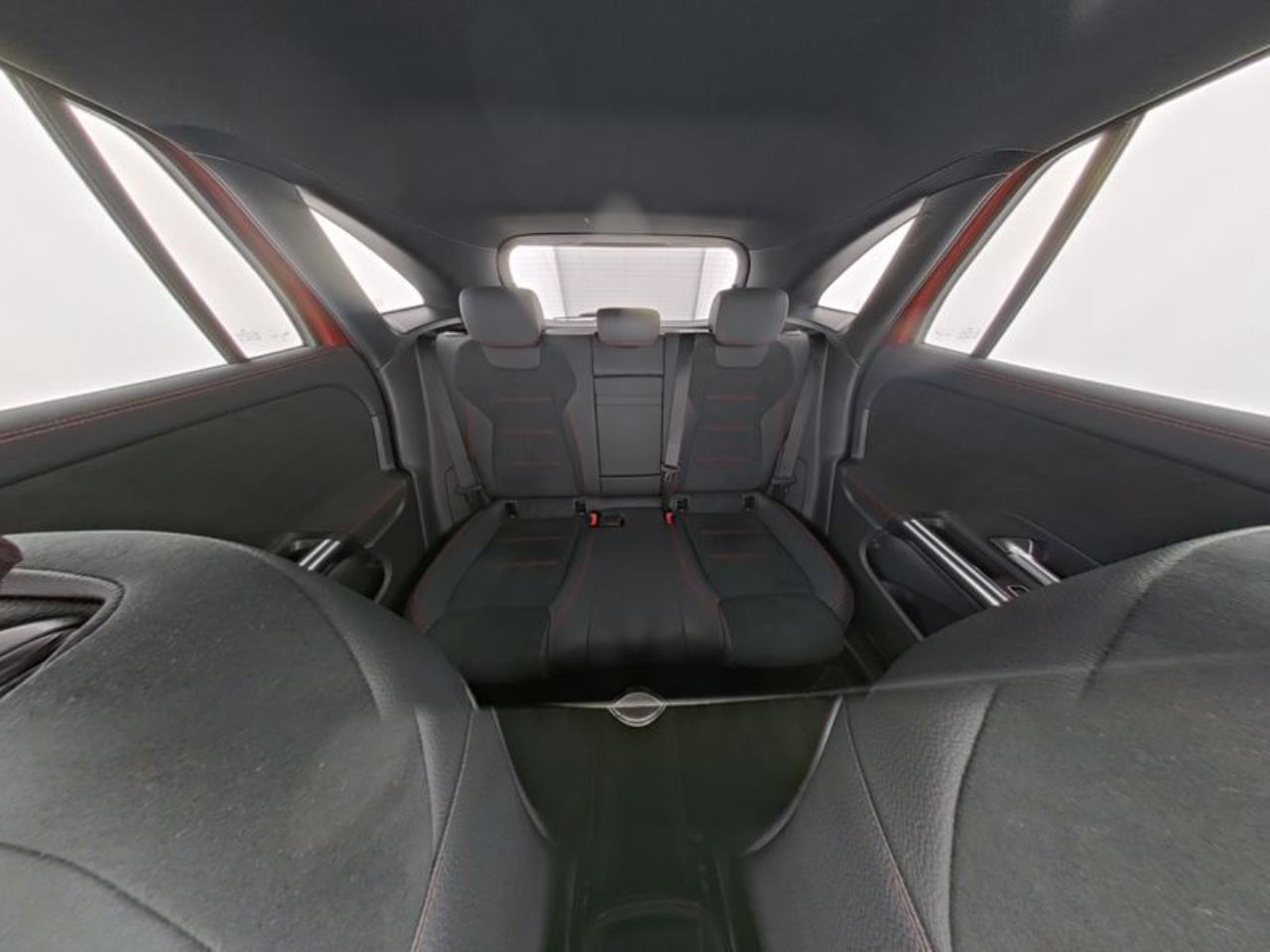 Mercedes-Benz EQA 300 4M AMG Distronic HeadUp Kamera AHK Memory