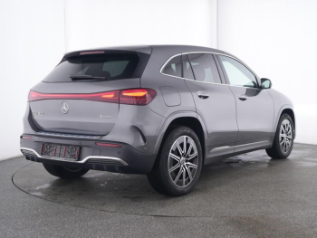 Mercedes-Benz EQA 300 4M AMG Distronic HeadUp Memory 360°