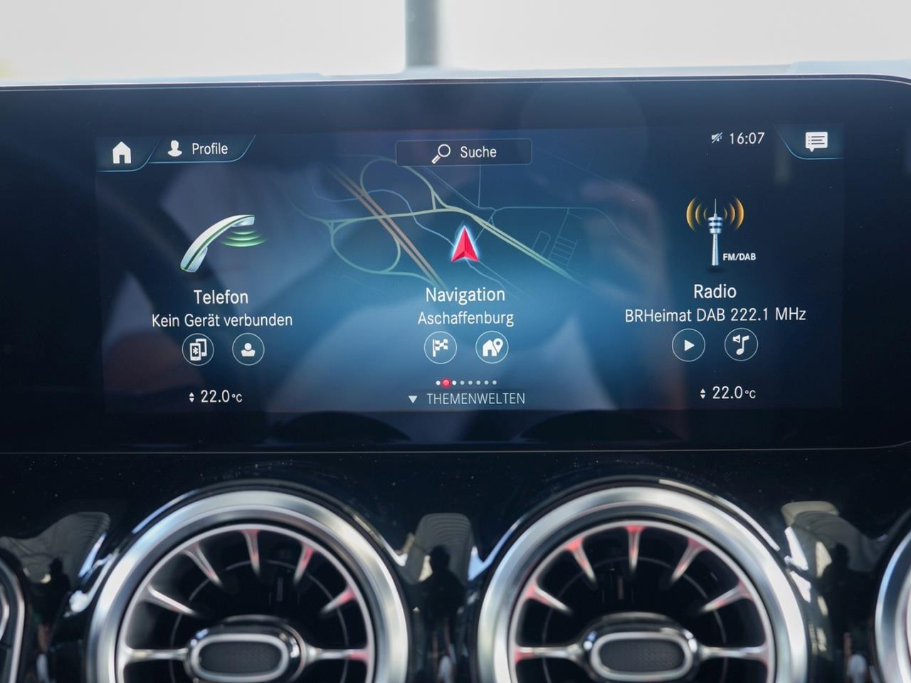 Mercedes-Benz EQA 300 4M Progressive Distronic Kamera HUD AHK