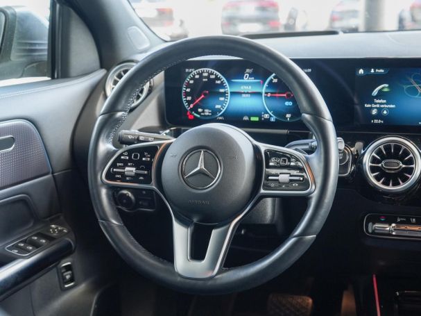Mercedes-Benz EQA 300 4M Progressive Distronic Kamera HUD AHK