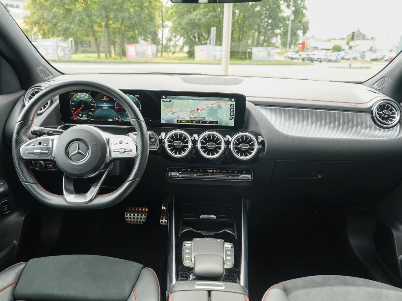 Mercedes-Benz EQA 300 4M AMG Night Navi 360? EasyPack Spiegel-P