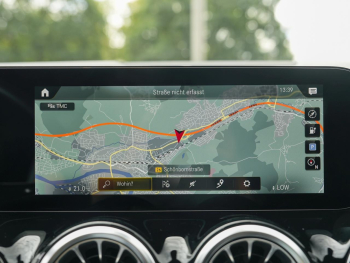 Mercedes-Benz EQA 300 4M AMG Night Navi 360? EasyPack Spiegel-P