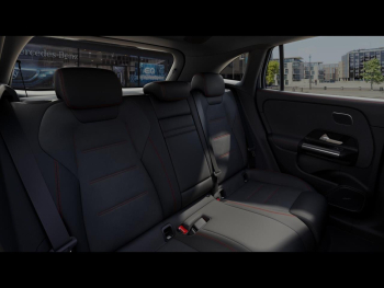 Mercedes-Benz EQA 300 4M AMG Night Panorama Distronic AHK 360°