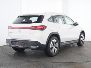 Mercedes-Benz EQA 300 4M Progressive EasyPack Navi Kamera SHZ