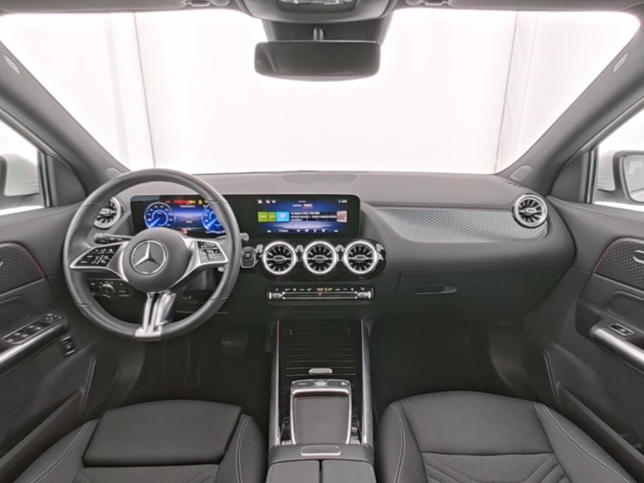 Mercedes-Benz EQA 300 4M Progressive MBUXNavi-Prem. Kamera