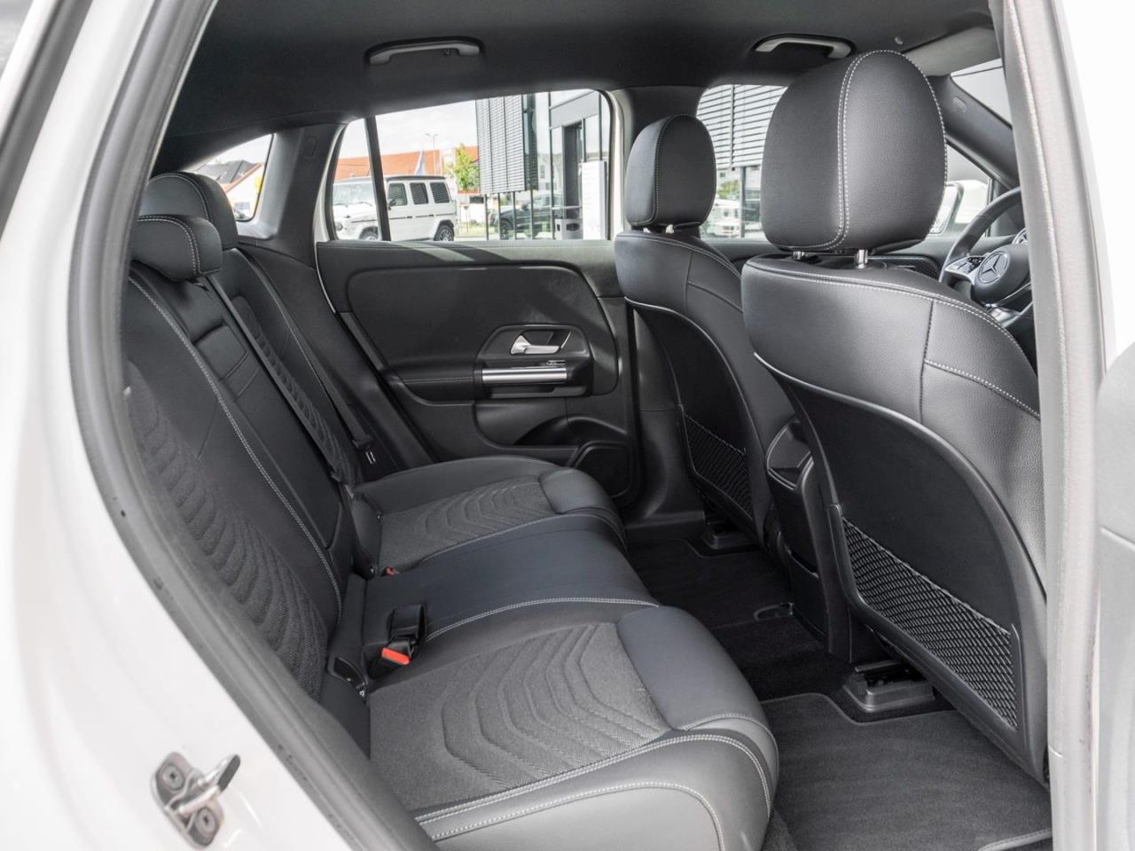 Mercedes-Benz EQA 300 4M Progressive MBUXNavi-Prem. Kamera