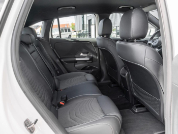 Mercedes-Benz EQA 300 4M Progressive MBUXNavi-Prem. Kamera