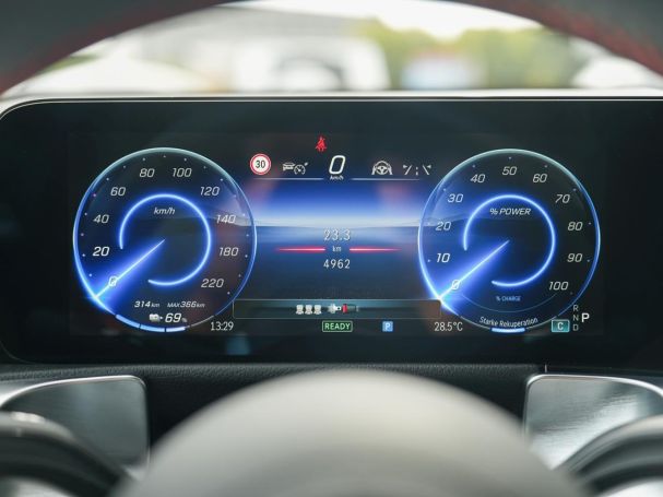 Mercedes-Benz EQB 250+ AMG Night Distronic AHK Winter-Paket