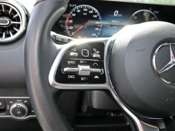 Mercedes-Benz EQB 250 Progressive Distronic Kamera Easy-Pack