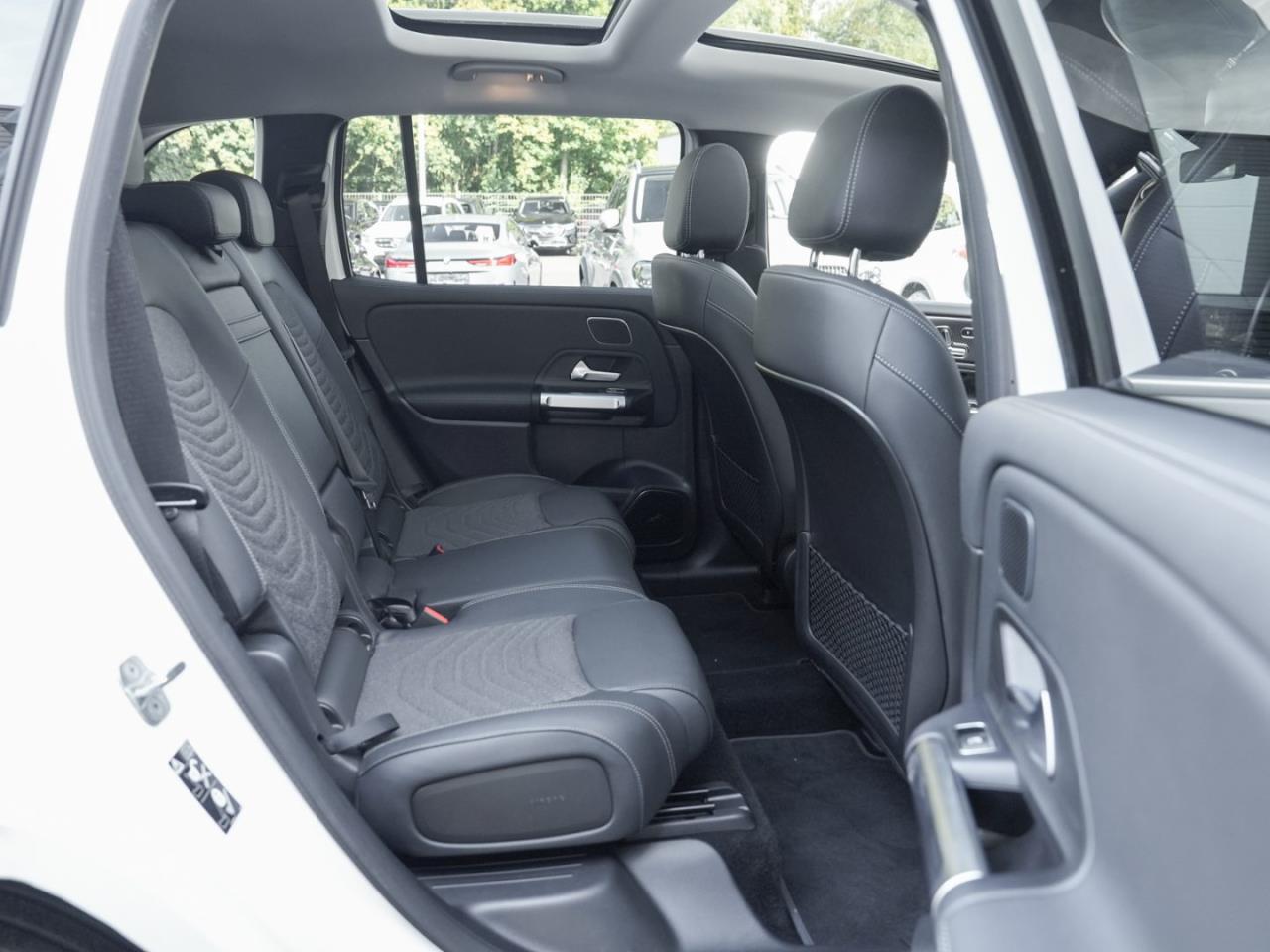 Mercedes-Benz EQB 250+ Progressive Distronic Panorama 360°