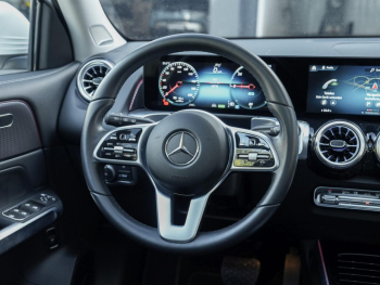 Mercedes-Benz EQB 250+ Progressive Distronic Panorama 360°