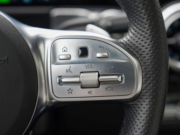 Mercedes-Benz EQB 300 4M AMG Edition1 Panorama Distronic 360°