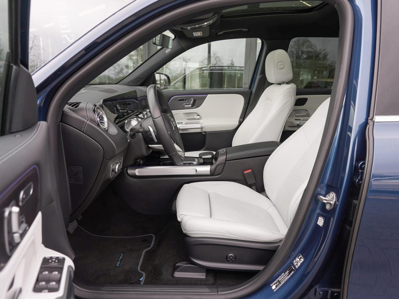 Mercedes-Benz EQB 300 4M AMG Edition1 Panorama Distronic 360°