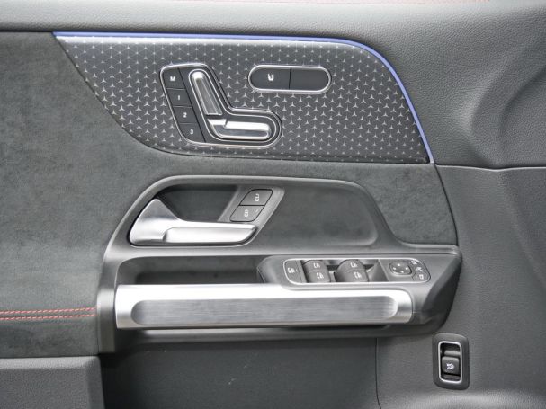 Mercedes-Benz EQB 300 4M AMG Distronic Panorama Burmester 360°