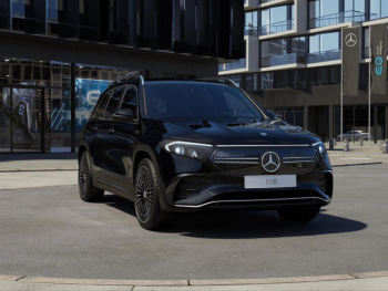 Mercedes-Benz EQB 300 4M AMG Navi Distronic Panorama Kamera