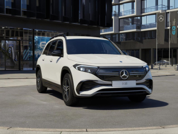 Mercedes-Benz EQB 300 4M AMG Night MBUXNavi+ Kamera EasyPack